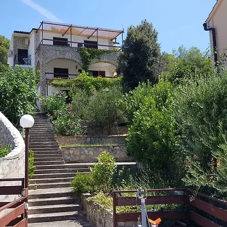 Tasler Apartment Tisno